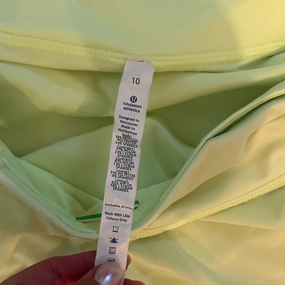 Lululemon Run Speed Short Women's Athletic Shorts size 10 lime green neon - Picture 2 of 15